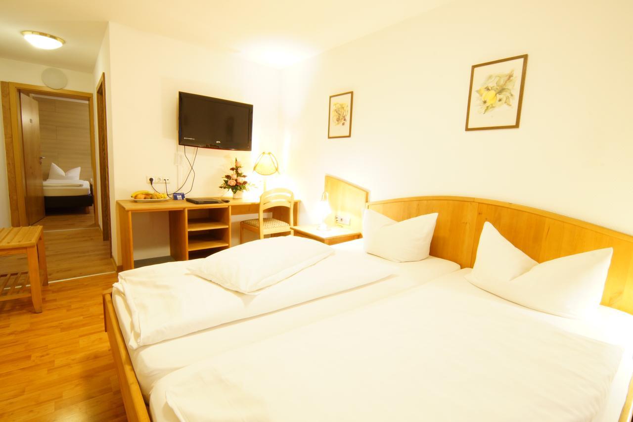 Hotel Spitzenpfeil Michelau in Oberfranken Eksteriør billede