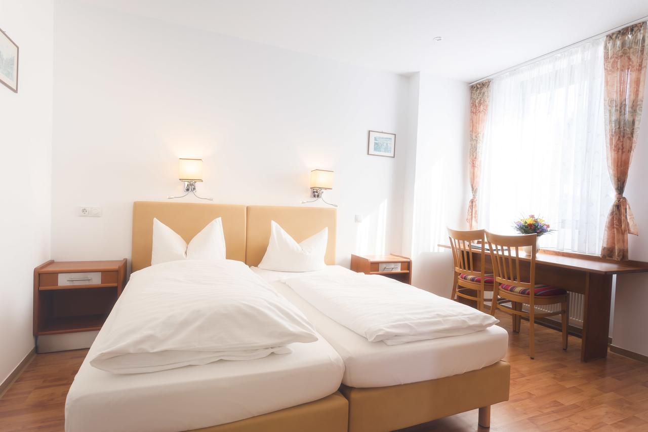 Hotel Spitzenpfeil Michelau in Oberfranken Eksteriør billede
