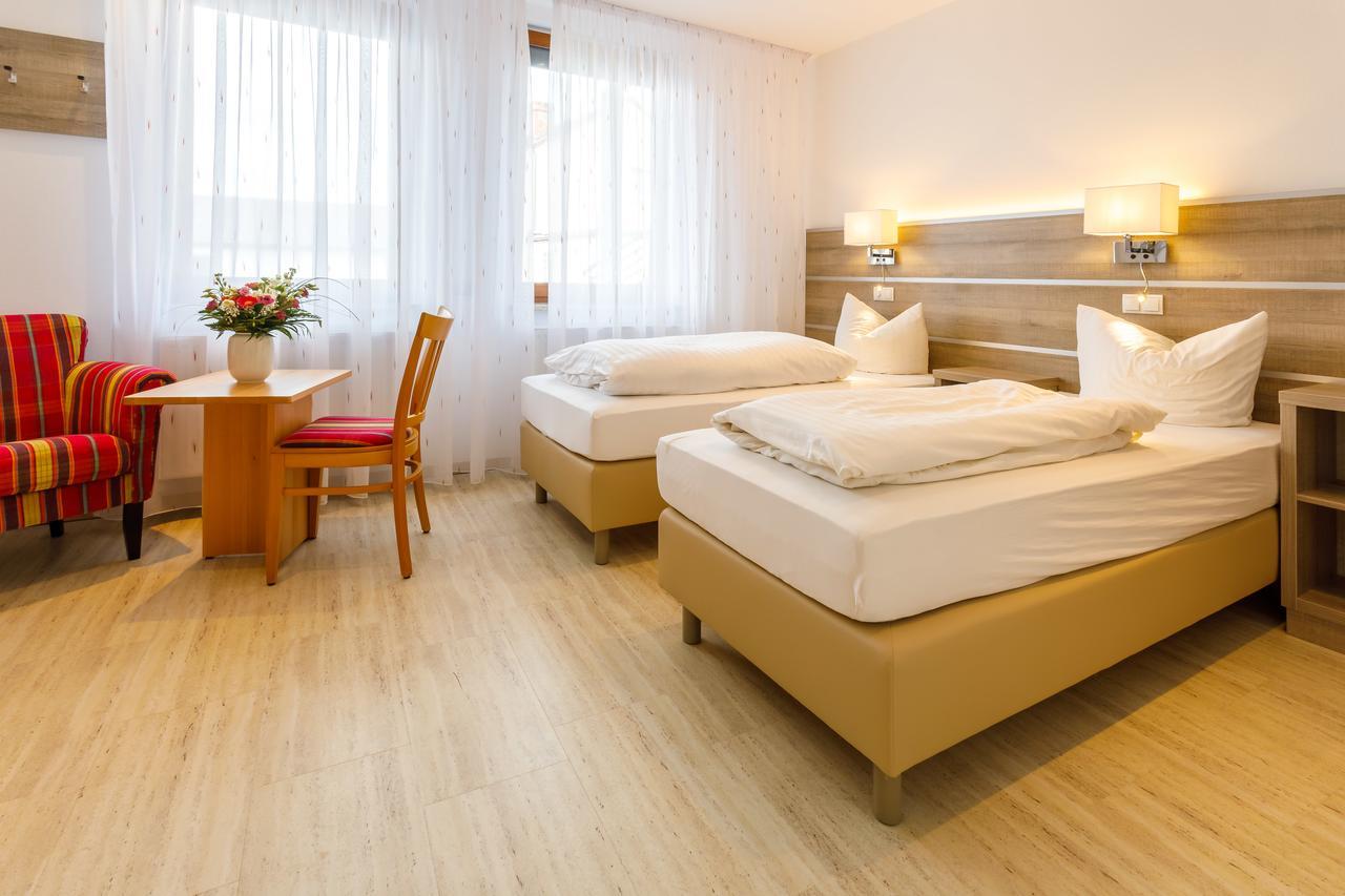 Hotel Spitzenpfeil Michelau in Oberfranken Eksteriør billede
